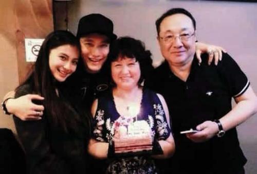 黄晓明baby关系怎么样 到底离没离婚