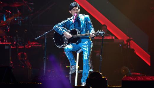 �����ܽ��׼�׵�ײ����׶��ع� ���赣���ܽ��ײ���ʹ�������