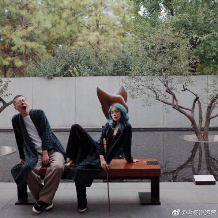 黑尾酱ins晒上身全裸照尺度大到用手遮关键点 黑尾酱黑历史扒皮