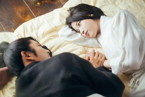 iu���Ϲ����������Ѻ��Ż���Ϊ�η��� iu�м��������ѷֱ���˭