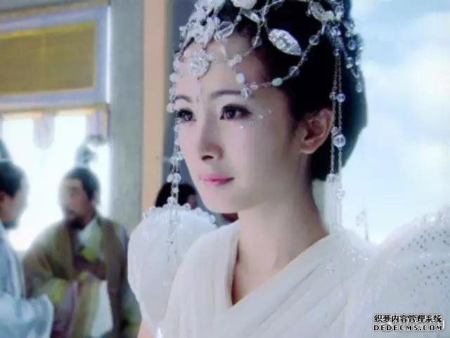 杨幂养小鬼是真的吗 杨幂养小鬼后长相 杨幂的孩子是养的小鬼