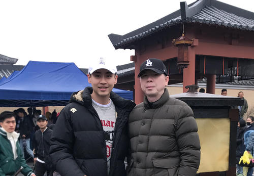 ��Ա�����������ϼ���ݹ��ĵ��Ӿ� ����������������������˭