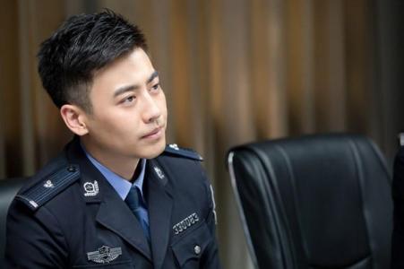 ��Ա�����������ϼ���ݹ��ĵ��Ӿ� ����������������������˭