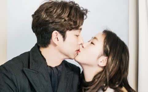 ����������������� ������������ϲ����۲� ���������˽�¹�ϵ