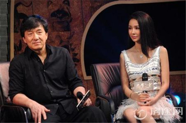 姚星彤的老公是谁结婚了吗 姚星彤胸怎么那么低是因不爱穿内衣吗