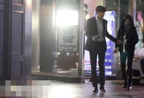 李敏镐裴智秀彻底分手真相不来往了 裴智秀跟李敏镐撒娇亲亲照片