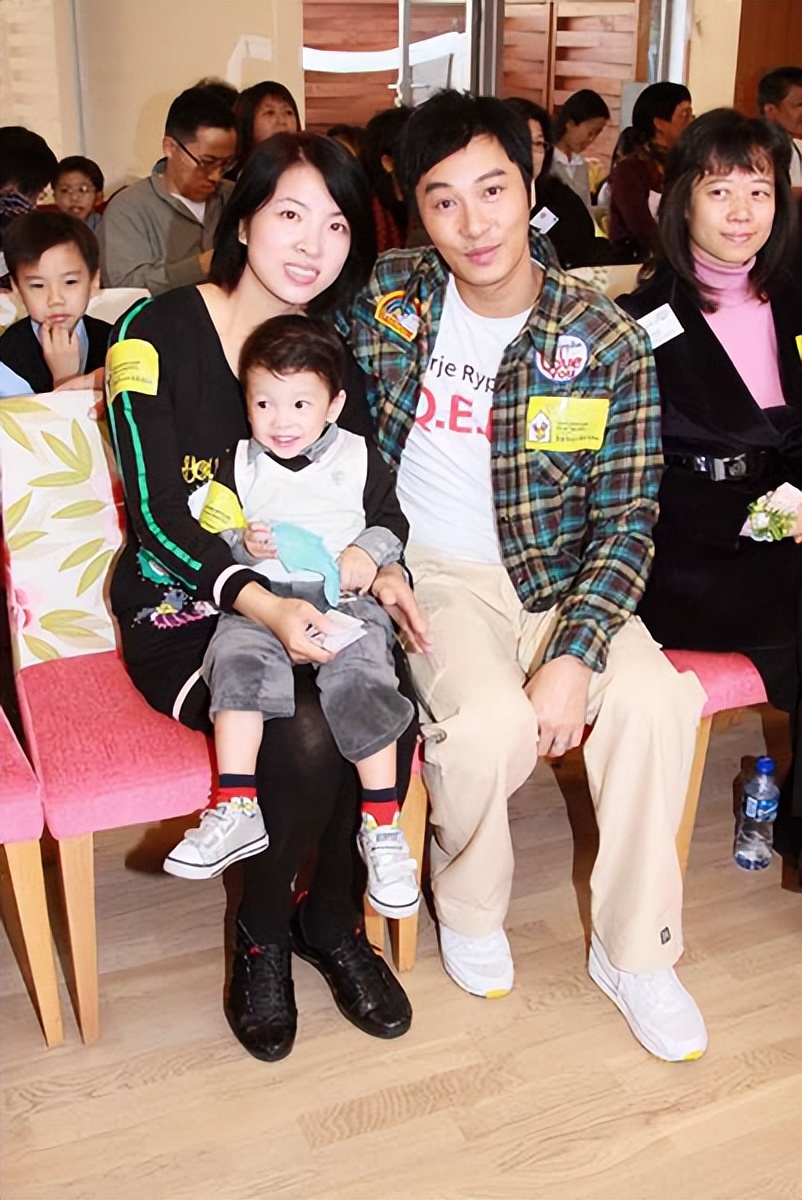 谭耀文:娶平凡老婆 相爱18年无绯闻 如今儿女双全生活幸福