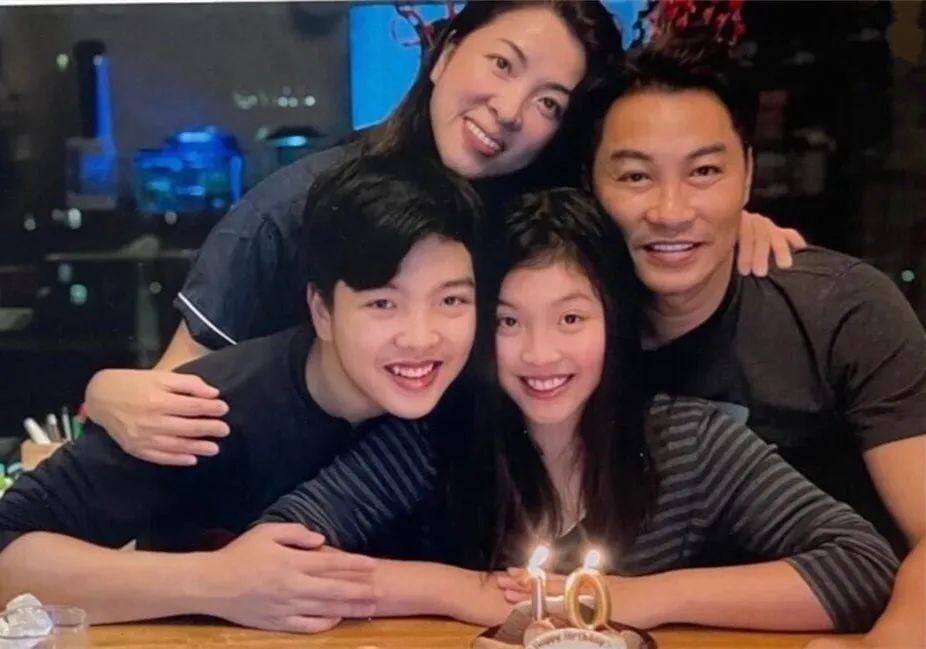 谭耀文:娶平凡老婆 相爱18年无绯闻 如今儿女双全生活幸福