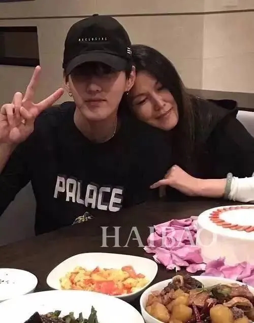 ���ෲĸ��Ϊʲô��ô��Ǯ��ʲô������ ���ෲĸ�������ټ��