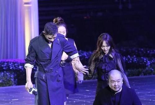 罗晋为什么怕唐嫣生气 罗晋看唐嫣的眼神一直是温柔带笑含情脉脉