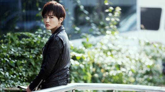 ��������Ů����������˭�������Ͻ��� ������������ݽ�����һ��