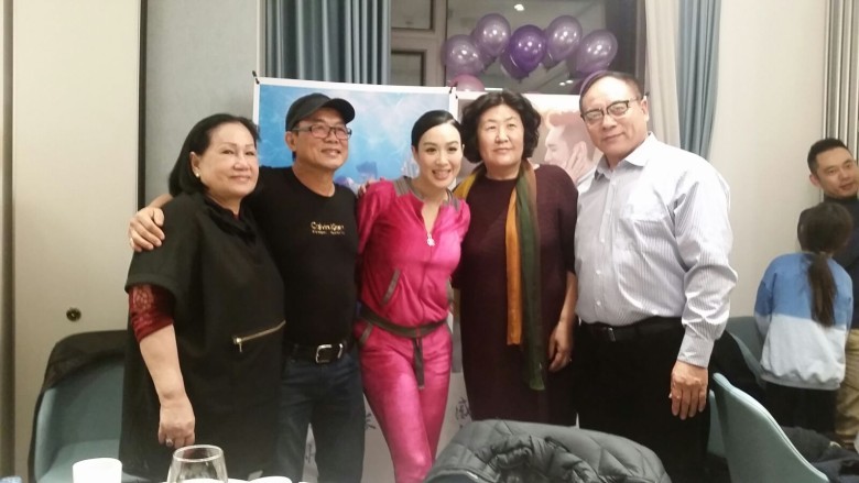 ����˶ĸ�׵�ְҵ��ĸ�Ǹ�ʲô�İ� ����˶��ͥ������������