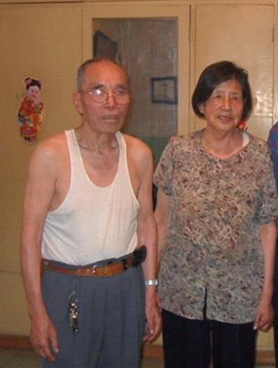 张灵甫的后代照片图子女现状几任妻子照片 张灵甫为何是中将军衔