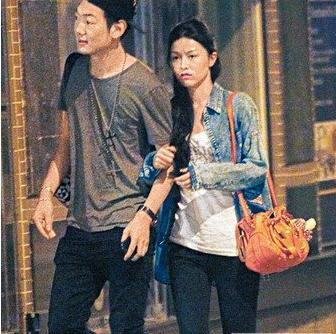 ��ӽɺΪʲô����Ů98������ʲô�� ��ӽɺȫ�㱻��һ·��������