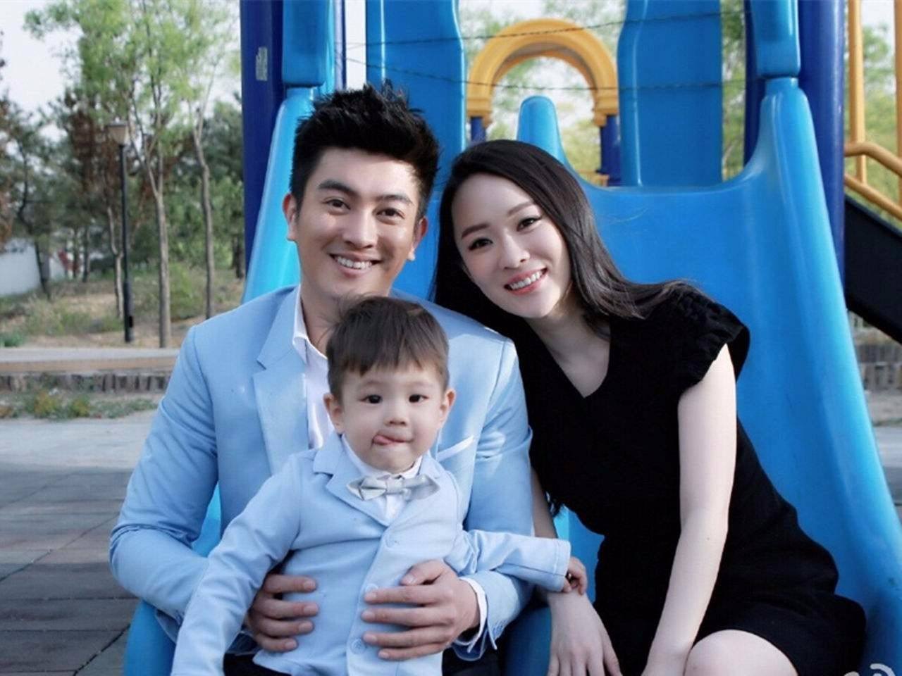 霍思燕的妈妈怎么去世的原因曝光 杜江谈霍思燕害怕香蕉因为妈妈