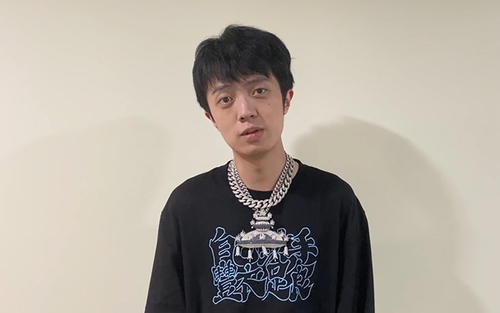 ������Ϊʲô�ǵ�ʿ rapper�����������˸������ϼ������Ǯ��