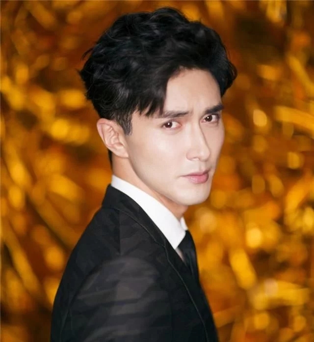 ��ΰ��������ϼ�鼰���۶����� ��ΰ��������˭�����������