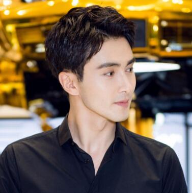 ��ΰ��������ϼ�鼰���۶����� ��ΰ��������˭�����������