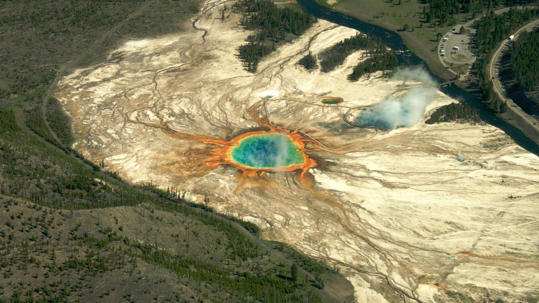 世界上最大的火山 黄石公园超级火山美炸天但爆发起来后果要人命
