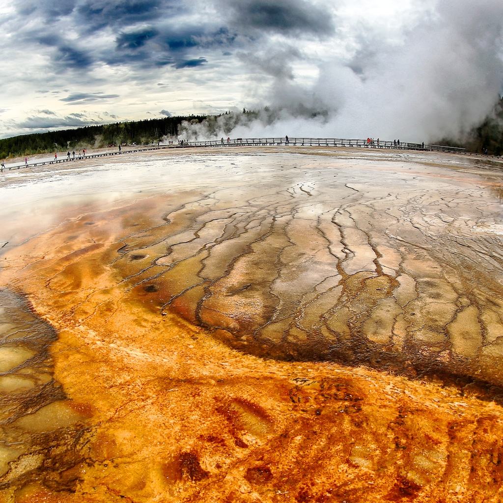 世界上最大的火山 黄石公园超级火山美炸天但爆发起来后果要人命