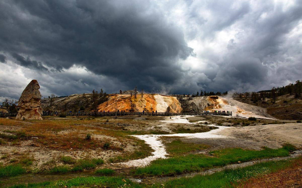 ���������Ļ�ɽ ��ʯ��԰������ɽ��ը�쵫�����������Ҫ����