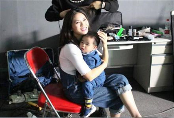 ��Ӣ�������۶���Ϊʲô������ ��Ӣ������ĸͼƬ�ع�������һ��