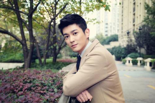 杜江拿什么养霍思燕和霍思燕谁更有钱 杜江现在靠霍思燕养吃软饭