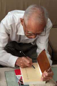 �廪��ѧ����ȥ��ԭ������������� ����������������Ů��״��Ƭ