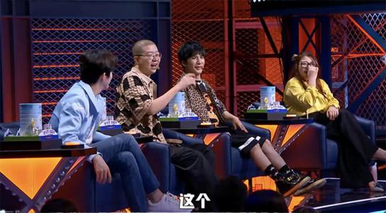 �����²۴��ھ����㱻Ӳ������� ����������ϼ���²ۺ�Ц��