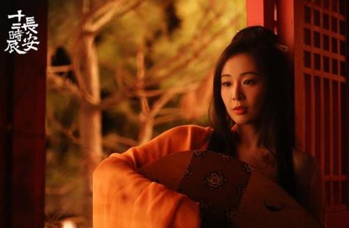 ��Ҷ�������ϼ���������Ϲ���˭���� ��Ҷ���¶ʲô��ϵ