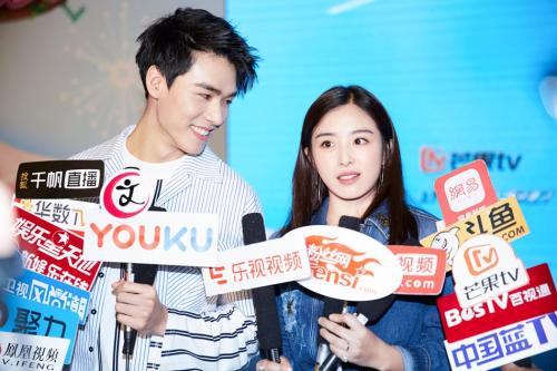 ������ӫ�����Ǹ�˭�� ���������Ͳɷ�ϲ��ʲô����Ů�������