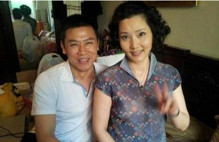 ������һ��������Ƭ�м����Ϲ����� �������Ϲ���骸�ɶ�����ϱ�