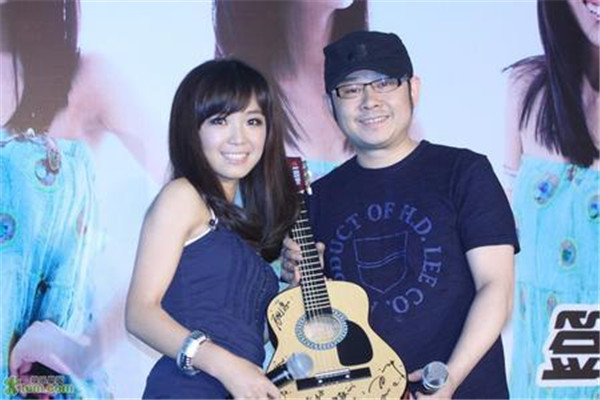 云朵为什么离开刀郎决裂了吗原因 云朵和刀郎是什么关系有私情吗