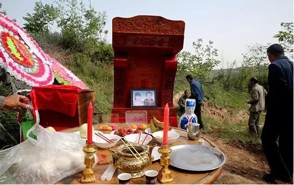 ̨��ڤ������������ȢŮ��֮��ȥ������ ���˱�������᲻������