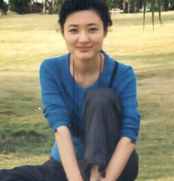 �����Ϲ�·�ƽ������ǰ����˭ͼƬ ·����ǰ�޵ĺ�����Ƭ�ع�