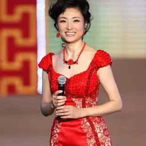 �����Ϲ�·�ƽ������ǰ����˭ͼƬ ·����ǰ�޵ĺ�����Ƭ�ع�