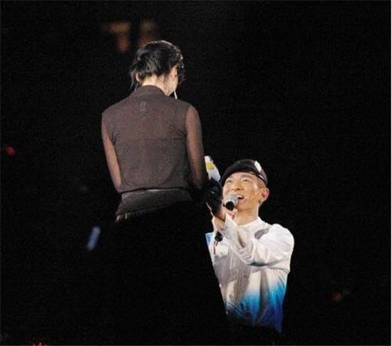 ���ڻ�����ٻ����������Ϊ�ұ��� ���ڻ��м�������Ϊʲô���