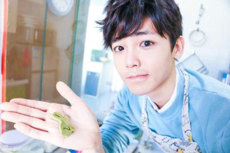 �����Ů��������ѩӭ������ɶ��ϵ������ ����������͵����Ȱ�