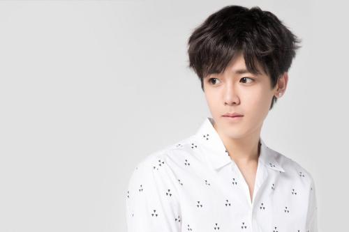 �����Ů��������ѩӭ������ɶ��ϵ������ ����������͵����Ȱ�