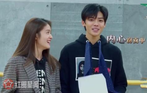 �����Ů��������ѩӭ������ɶ��ϵ������ ����������͵����Ȱ�