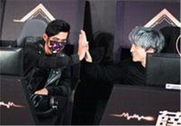 �ܽ��׶�Ѧ֮ǫ����ô���۵� Ѧ֮ǫ�ܳ�Խ�ܽ�����˭�������в�