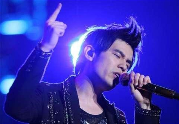 �ܽ��׶�Ѧ֮ǫ����ô���۵� Ѧ֮ǫ�ܳ�Խ�ܽ�����˭�������в�