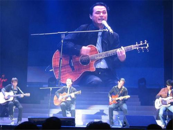 ����Ϊʲô�������˶������и����� ������å���Ů����˭����ͼ