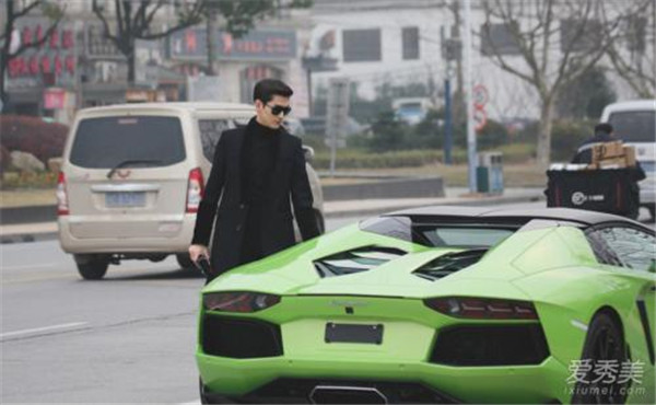 �ź���ͥ�����ع⸸ĸ����ʲô�� �ź�Ϊʲô��ô��Ǯ�Ǹ�������