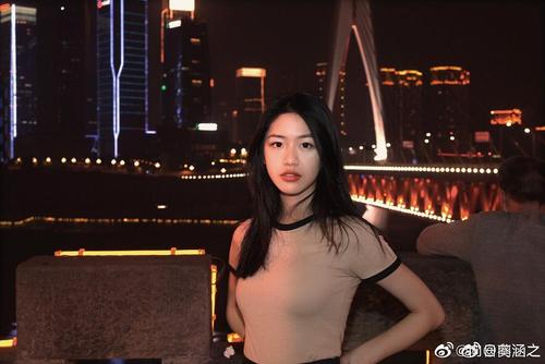 ��֮�������Ǯ�Ǹ������� ��֮��ͥ����ѧ����ĸ���Ͻ���