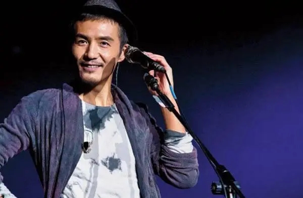 ����:���ĸ�ĸ���Ǳ�����ѧ���� ���������� ����Ϊ����Ȧ������