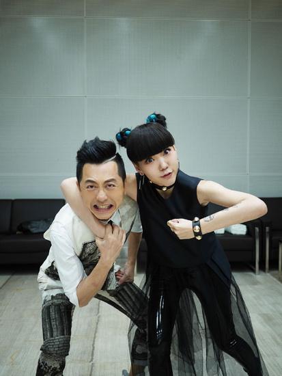 ��Ī����ôͻȻ��������״ ��Ī���̨ˣ���ƻ�������ô����