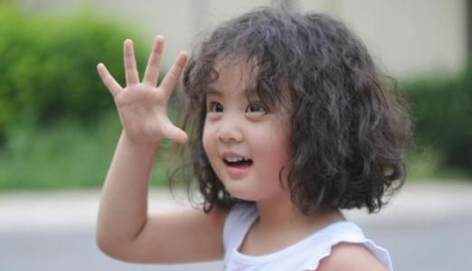 ����Ů������ȴ������Ⱦ����С��ë��ɰ�