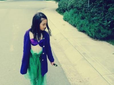 ����Ů������ȴ������Ⱦ����С��ë��ɰ�