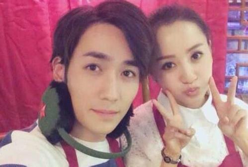 ��һ���϶���Ů������Ů��������� Ȧ��Ů��8�������Ӭu/ŷٻ��